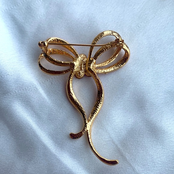 Imported Pink and Gold Bow Brooch - Picture 3 of 3